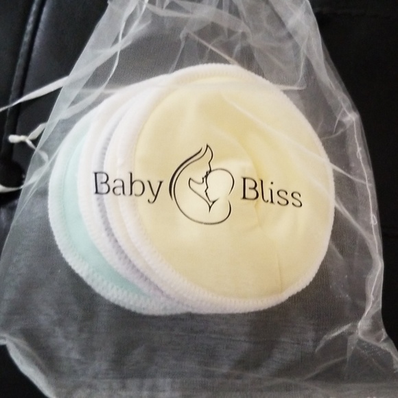 ORGANIC  BAMBOO BABY BLISS NURSING PADS PLUS 2 BIB - Picture 1 of 4